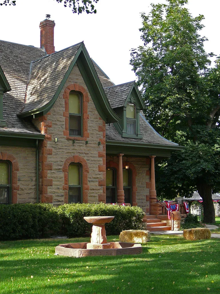On Mountain Avenue, Fort Collins, Colorado